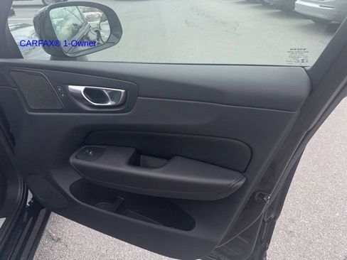 Certified 2023 Volvo XC60 B5 Plus w/ Climate Package image 4