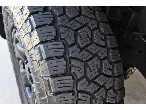 Certified 2024 Nissan Frontier S w/ Technology Package image 30