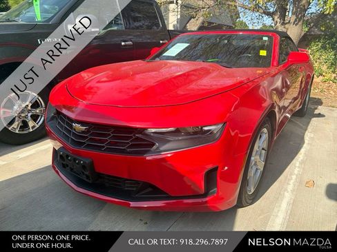 Used 2021 Chevrolet Camaro LT RWD image 1
