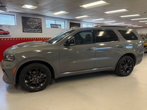 Used 2023 Dodge Durango GT AWD/4WD image 3