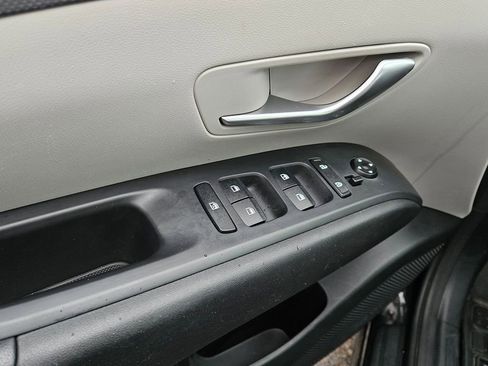 Certified 2023 Hyundai Tucson SE image 15