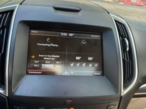 Used 2015 Ford Edge Titanium w/ Equipment Group 302A AWD/4WD image 20