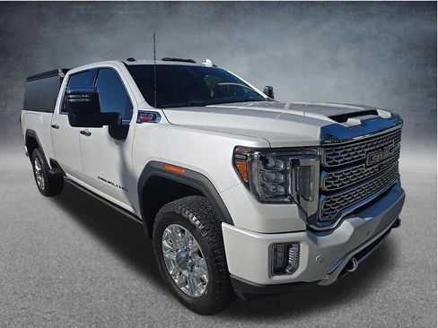 Used 2023 GMC Sierra 2500 Denali w/ Denali Ultimate Package image 3