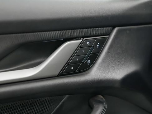 Certified 2025 Porsche Taycan 4S AWD/4WD image 23