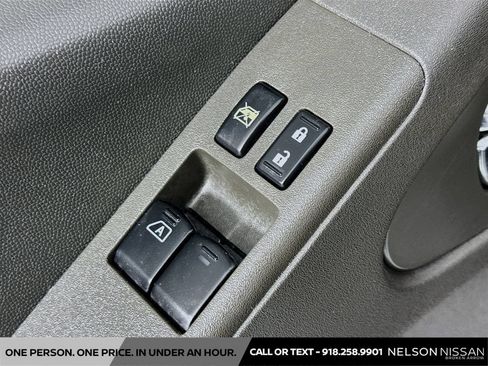 Certified 2018 Nissan Frontier SV RWD image 17