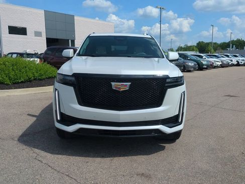 Used 2021 Cadillac Escalade Sport Platinum image 3