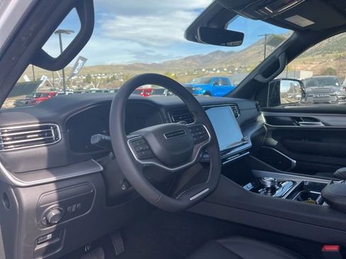 New 2026 Jeep Grand Wagoneer Limited image 16