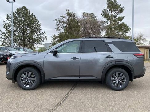 New 2026 Nissan Pathfinder SV image 2