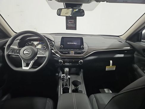 New 2026 Nissan Altima 2.5 SV FWD image 12