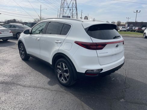Used 2020 Kia Sportage EX image 3