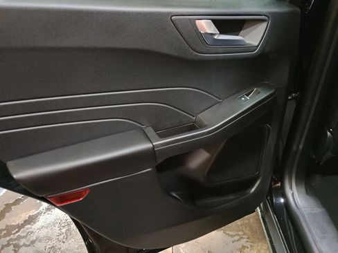 New 2026 Ford Escape ST-Line w/ Tech Pack #1 image 17