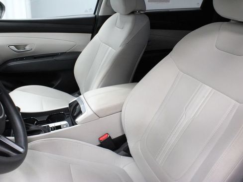 Used 2025 Hyundai Tucson SEL FWD image 23