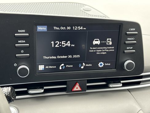 Certified 2025 Hyundai Elantra Sport image 22