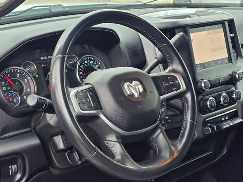 Used 2024 RAM 2500 Big Horn AWD/4WD image 12