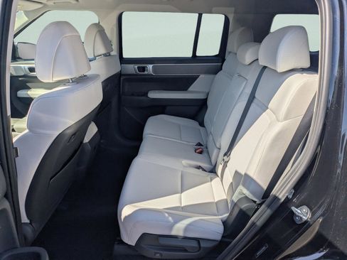New 2026 Hyundai Santa Fe SE AWD/4WD image 9