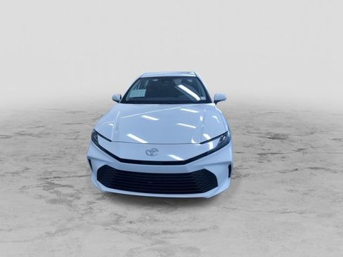 Used 2026 Toyota Camry LE FWD image 5
