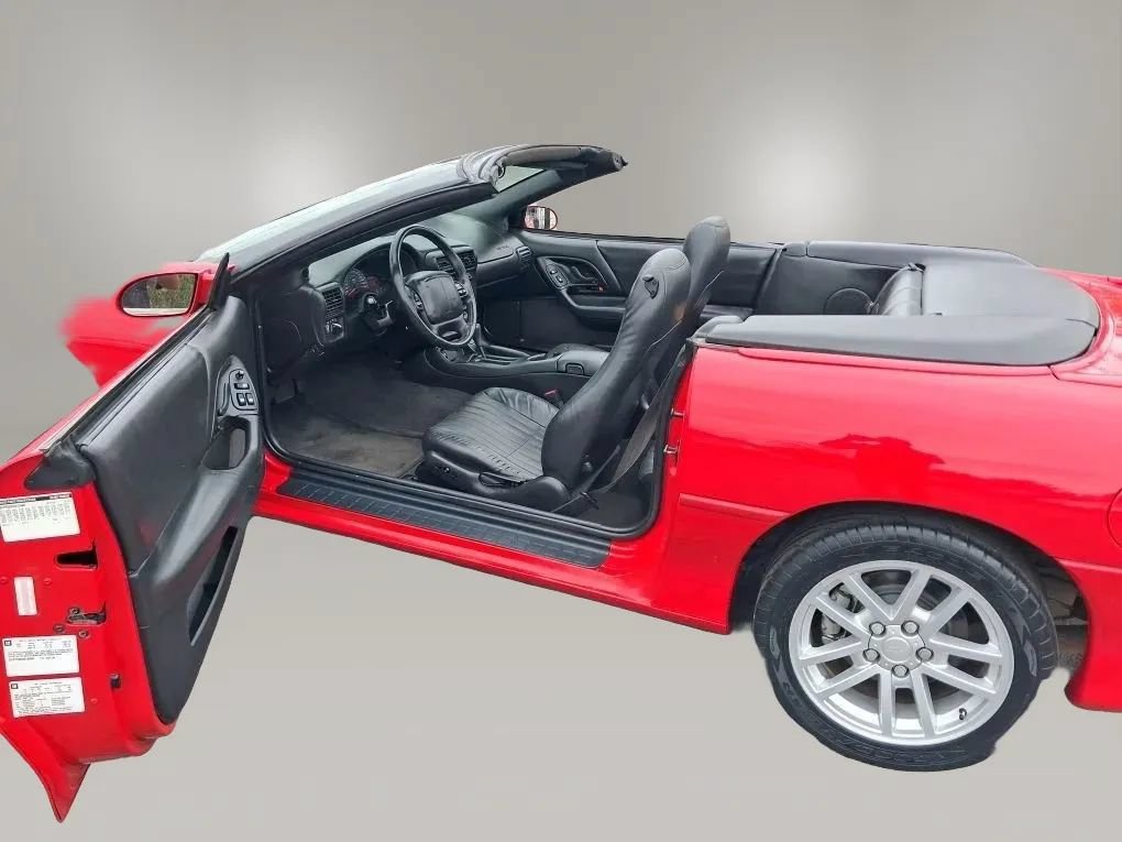 Used 2002 Chevrolet Camaro Z28 w/ SS Performance/Appearance Pkg RWD image 46