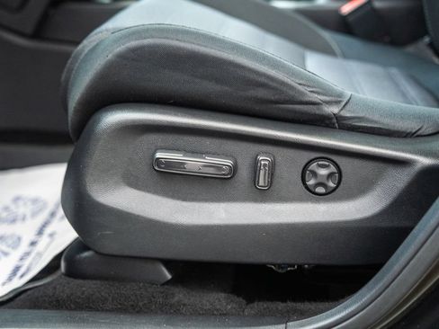 Used 2018 Honda CR-V EX image 37