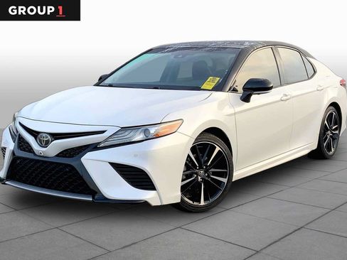 Used 2018 Toyota Camry XSE w/ Audio Package FWD image 1