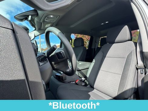 Used 2022 Chevrolet Silverado 1500 Custom w/ Safety Confidence Package image 16