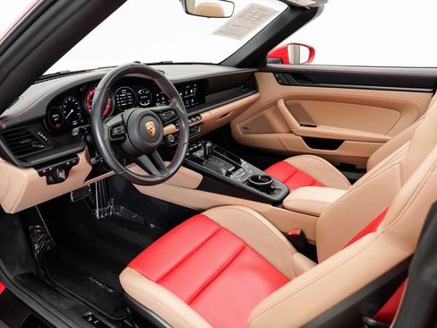 Used 2022 Porsche 911 Carrera GTS image 4