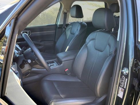 Used 2023 Kia Sorento X-Line EX image 21