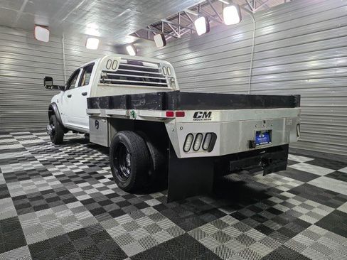 Used 2020 RAM 5500 Tradesman w/ Chrome Appearance Group image 7