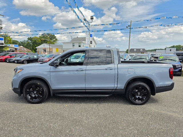 Certified 2024 Honda Ridgeline Black Edition image 3