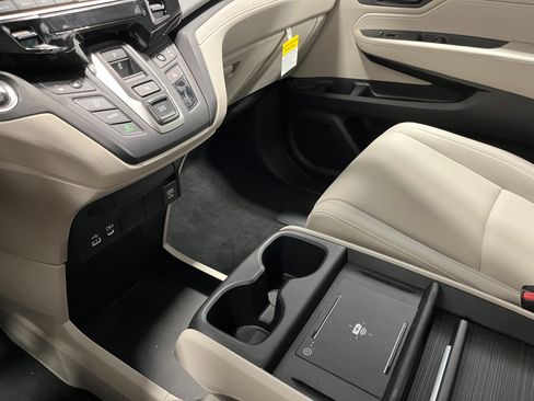 New 2026 Honda Odyssey EX-L image 21