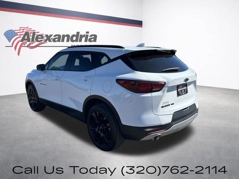 Certified 2024 Chevrolet Blazer LT w/ LPO, Black Grille Bar Package AWD/4WD image 9
