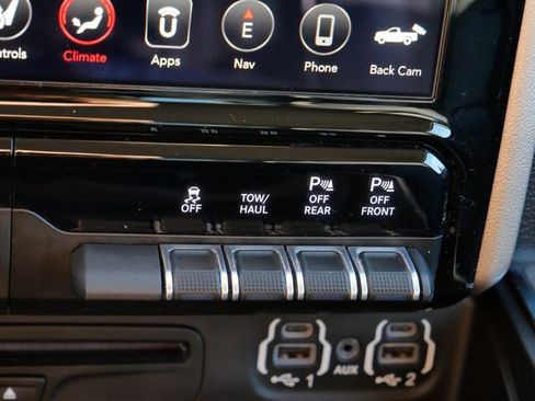 Used 2019 RAM 1500 Laramie image 30