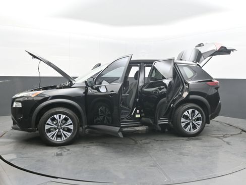 Used 2022 Nissan Rogue SV image 40