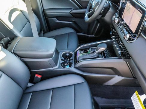 New 2026 GMC Canyon Elevation w/ Convenience Package RWD image 75