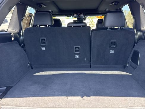 Used 2022 Jeep Grand Cherokee Overland w/ Luxury Tech Group IV image 41