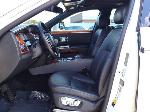 Used 2011 Rolls-Royce Ghost RWD image 22
