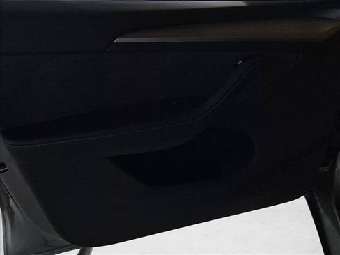 Used 2025 Tesla Model Y Performance AWD/4WD image 9