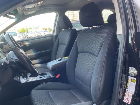 Used 2016 Subaru Outback 2.5i Premium AWD/4WD image 15