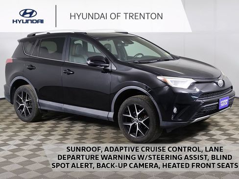 Used 2017 Toyota RAV4 SE AWD/4WD image 1