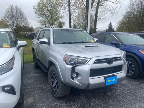Used 2022 Toyota 4Runner TRD Off-Road Premium w/ Moonroof Package AWD/4WD image 1