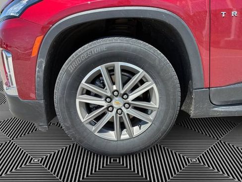 Certified 2024 Chevrolet Traverse LT AWD/4WD image 9