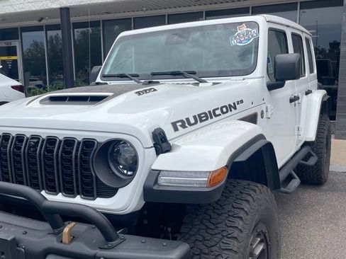 Used 2023 Jeep Wrangler Unlimited Rubicon 392 AWD/4WD image 2