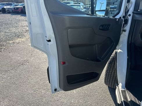 Used 2020 Ford Transit 250 Medium Roof image 19