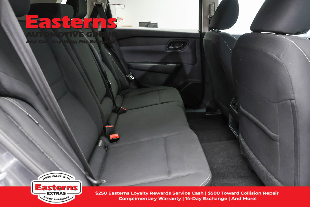 Used 2024 Nissan Rogue S AWD/4WD image 22