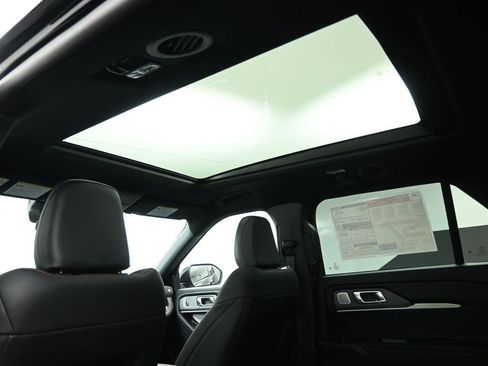 New 2026 Ford Explorer ST w/ Sun And Sound Package image 22