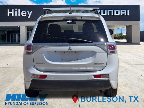 Used 2014 Mitsubishi Outlander SE FWD image 6