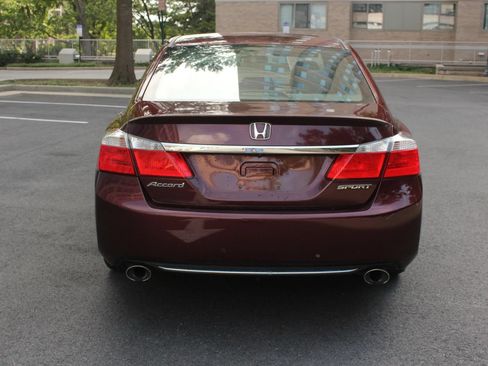 Used 2013 Honda Accord Sport image 8