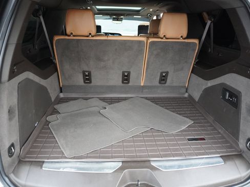 Used 2021 Cadillac Escalade ESV Sport w/ Driver Assist Tech Package image 33