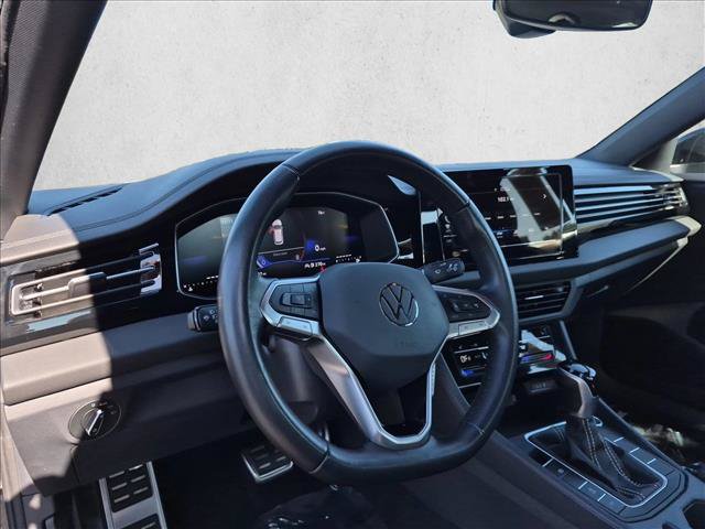 Used 2025 Volkswagen Jetta Sport FWD image 10