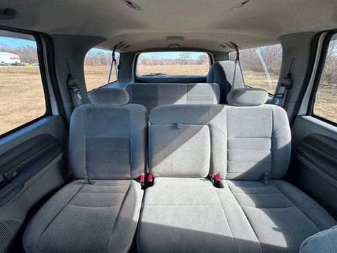 Used 2003 Ford Excursion XLT image 35