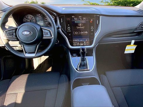 Certified 2025 Subaru Outback Premium image 7